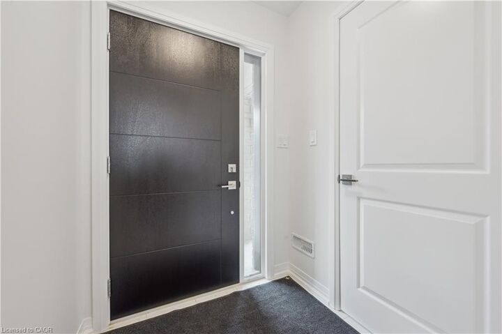 Property Photo: 15 Stauffer Woods Trail 1 ON N2P 0L1