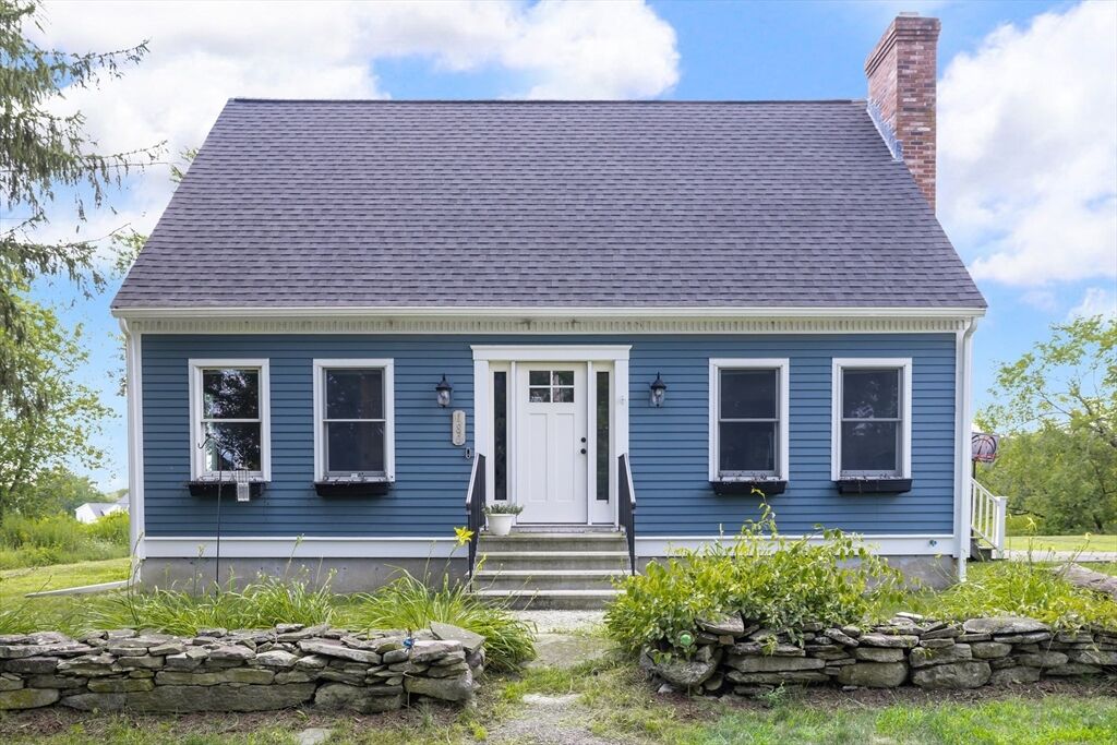 Property Photo:  180 Great Road  MA 01460 