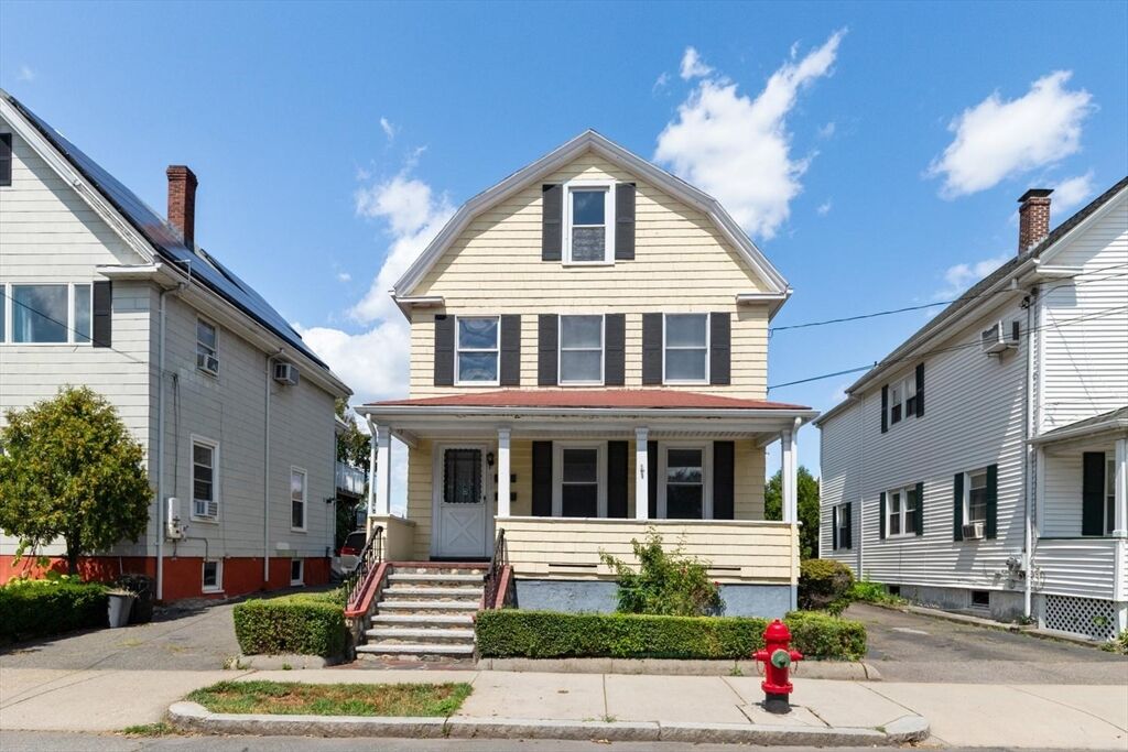 Property Photo:  51 Oakland Street  MA 02148 
