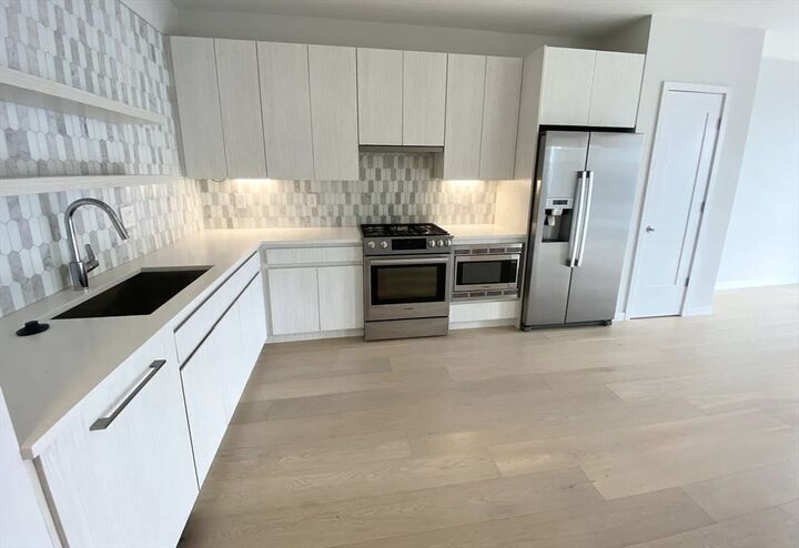Property Photo:  45 W 3rd Street 501  MA 02127 