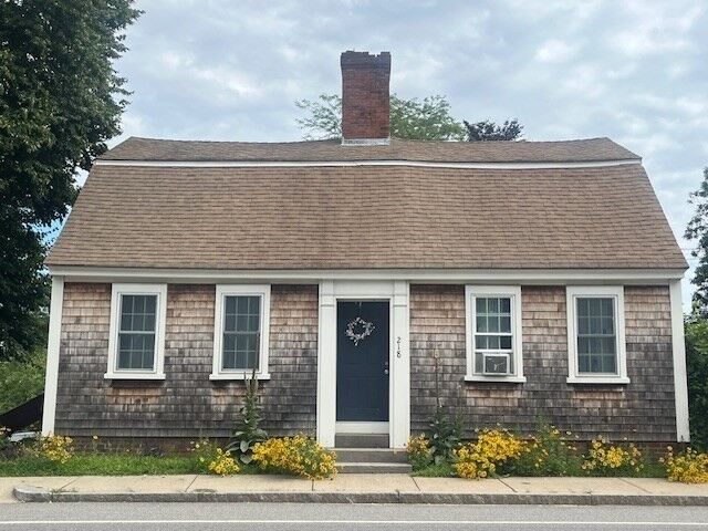 Property Photo:  218 Sandwich St  MA 02360 