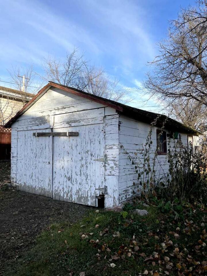 Property Photo: 5123 50 Street AB T0C 1B0