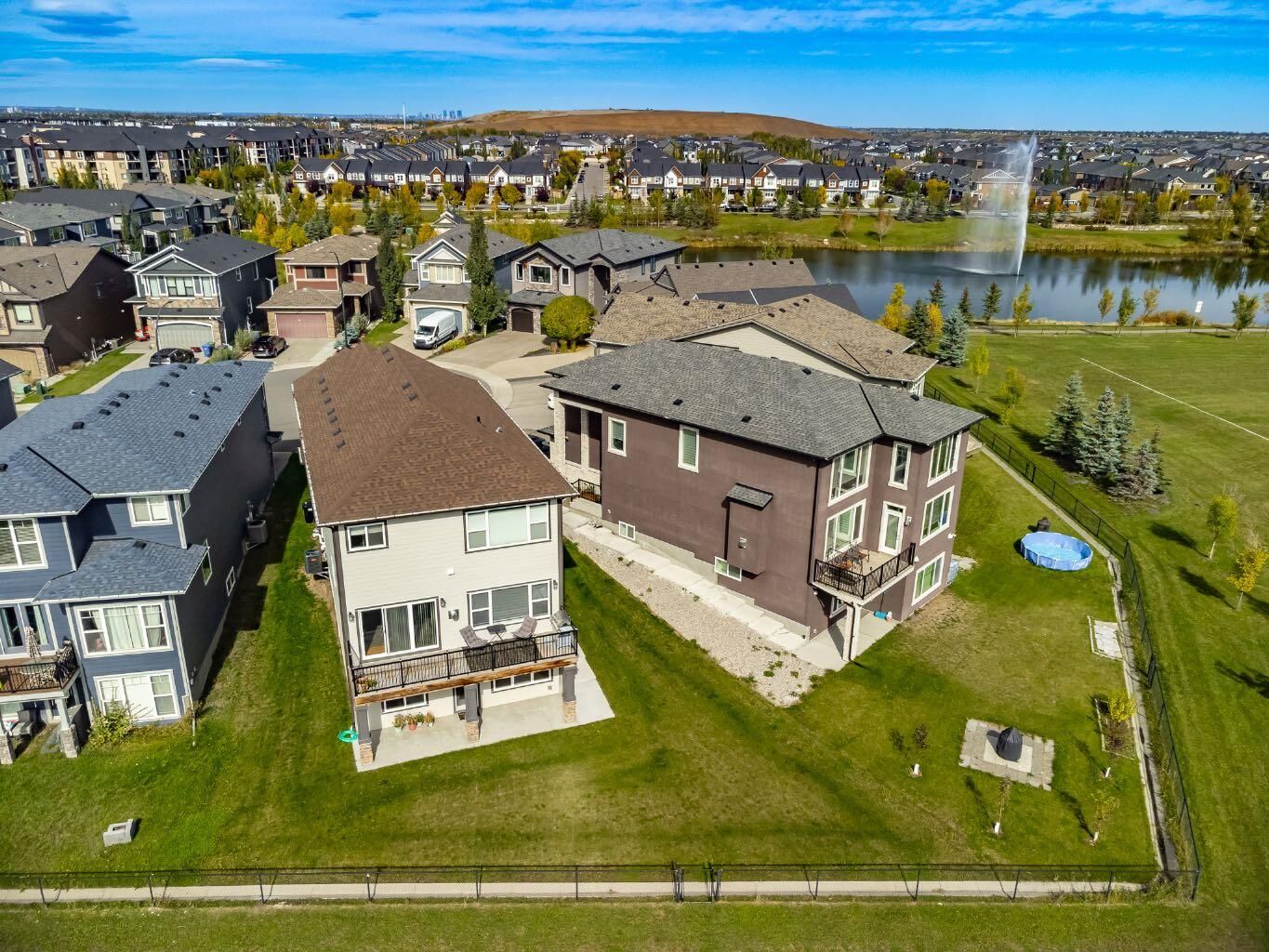 Property Photo: 32 Legacy Cove SE AB T2X 0Y7