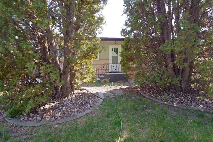 5408 45 Avenue — photo 1