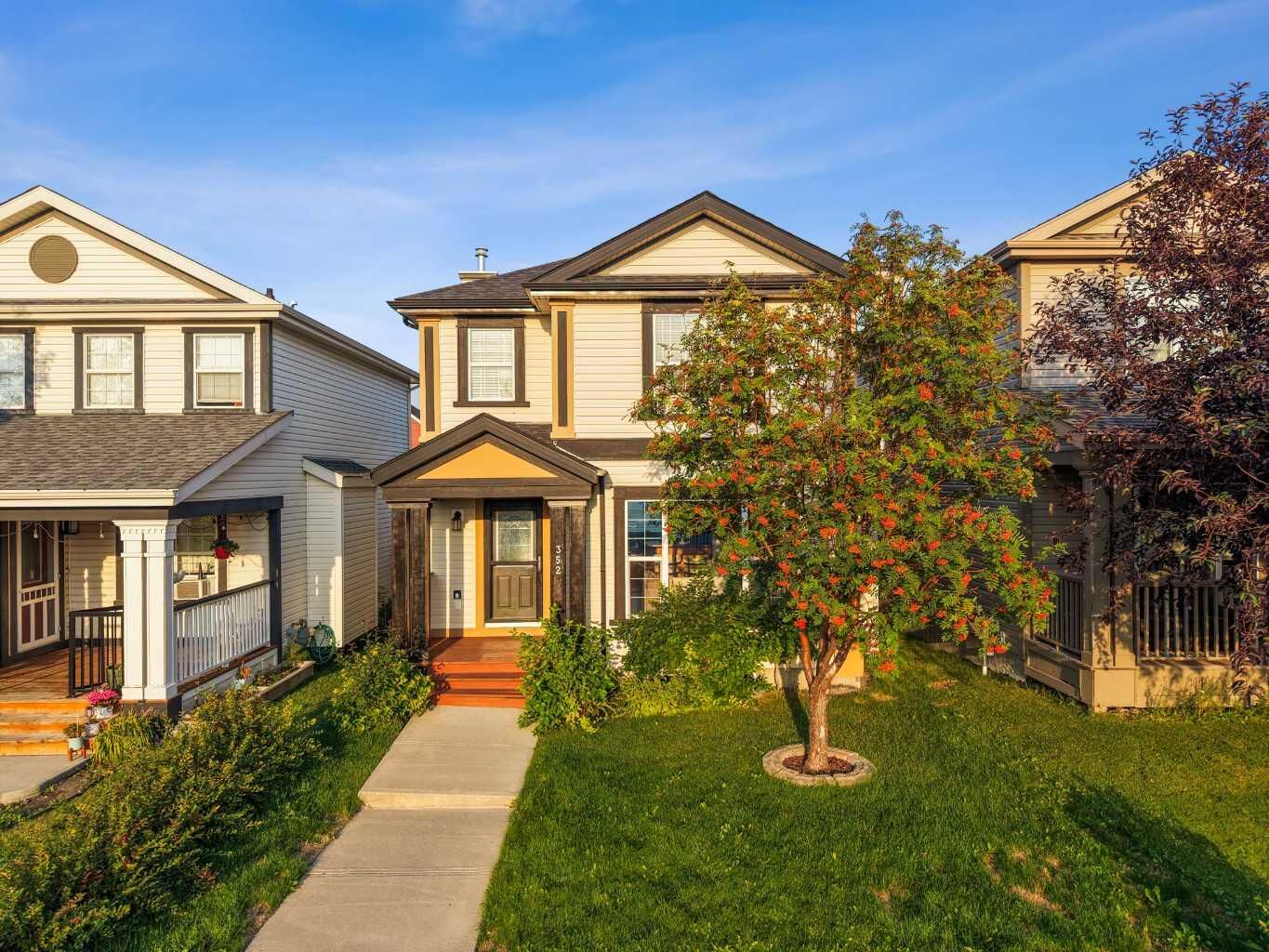 Property Photo: 352 Sagewood Park SW AB T4B 3B2