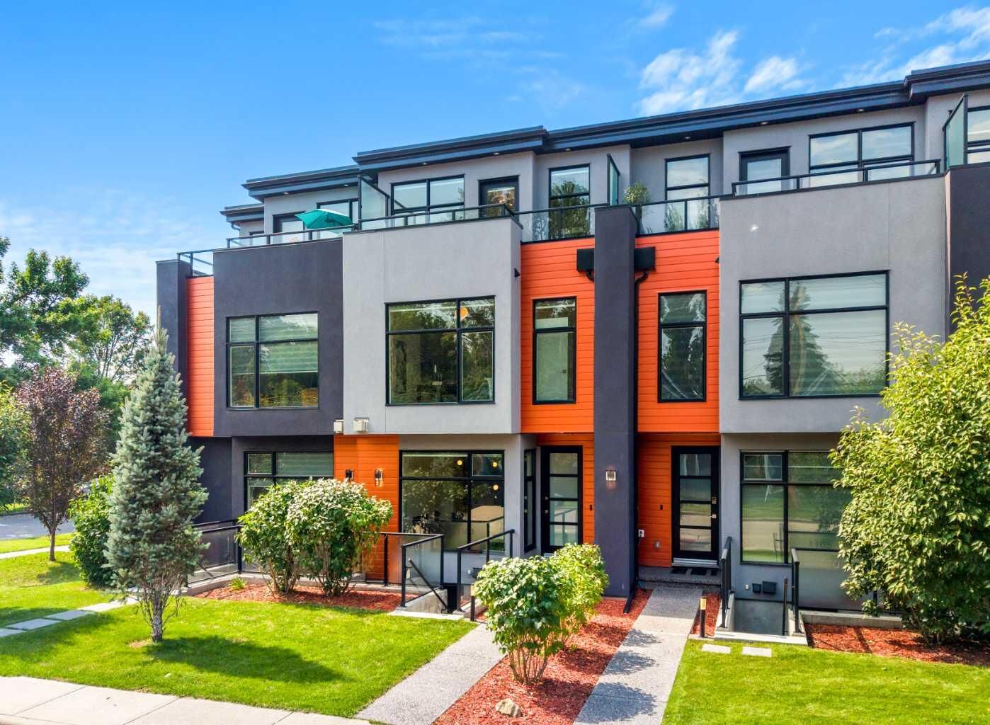 Property Photo:  1103 4 Street NE  AB T2E 8A8 