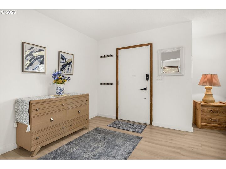 Property Photo: 325 NW Orchard Dr OR 97229