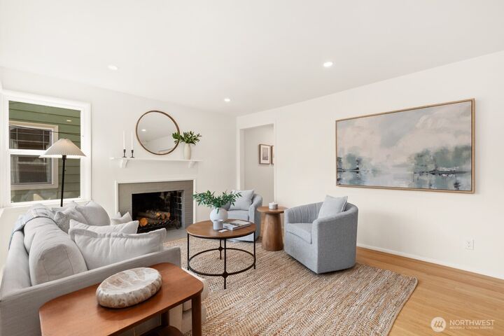 Property Photo: 7537 18th Avenue NW WA 98117