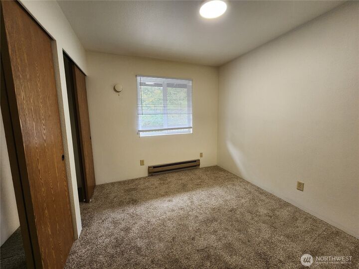 Property Photo: 27521 Pioneer Highway 103 WA 98292