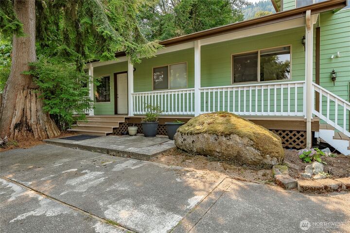Property Photo:  443  Rainbow Drive  WA 98284 