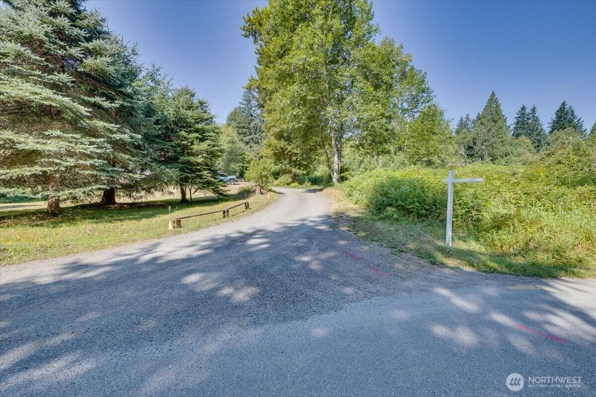 Property Photo:  19721  312th Avenue NE  WA 98019 