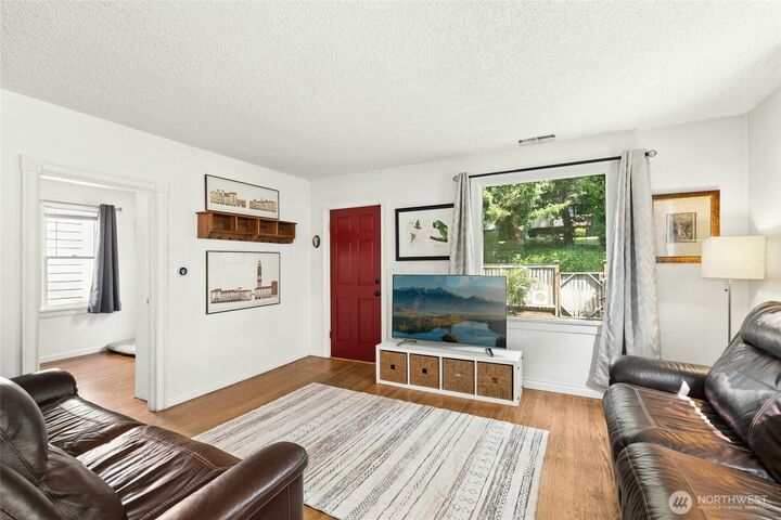 Property Photo: 18011 18005 83rd Avenue NE WA 98028