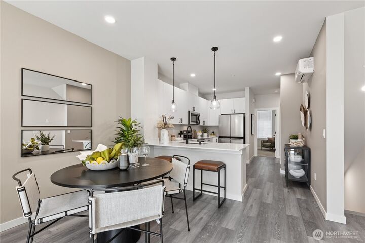 Property Photo:  16202  Manor Way F3  WA 98087 
