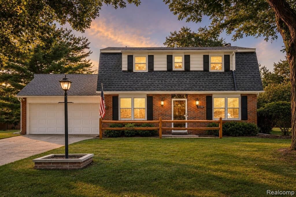 Property Photo:  30180 Northgate Drive  MI 48076 
