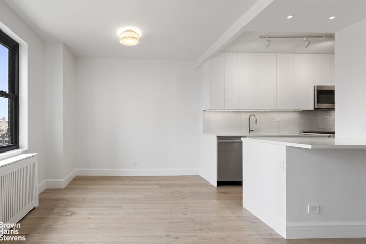 Property Photo:  185 W End Avenue 11D  NY 10023 