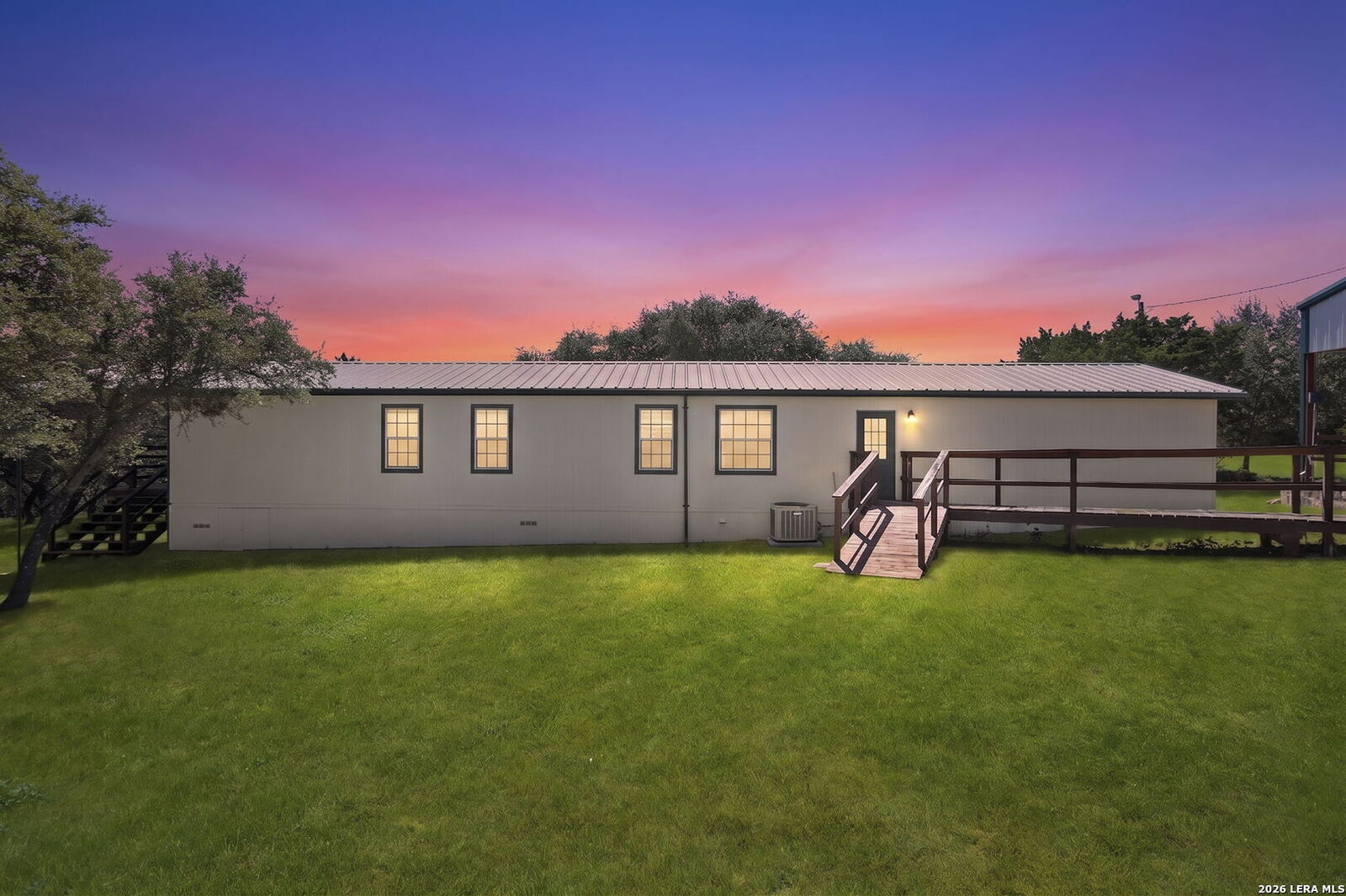 Property Photo: 182 Austin Ln TX 78063