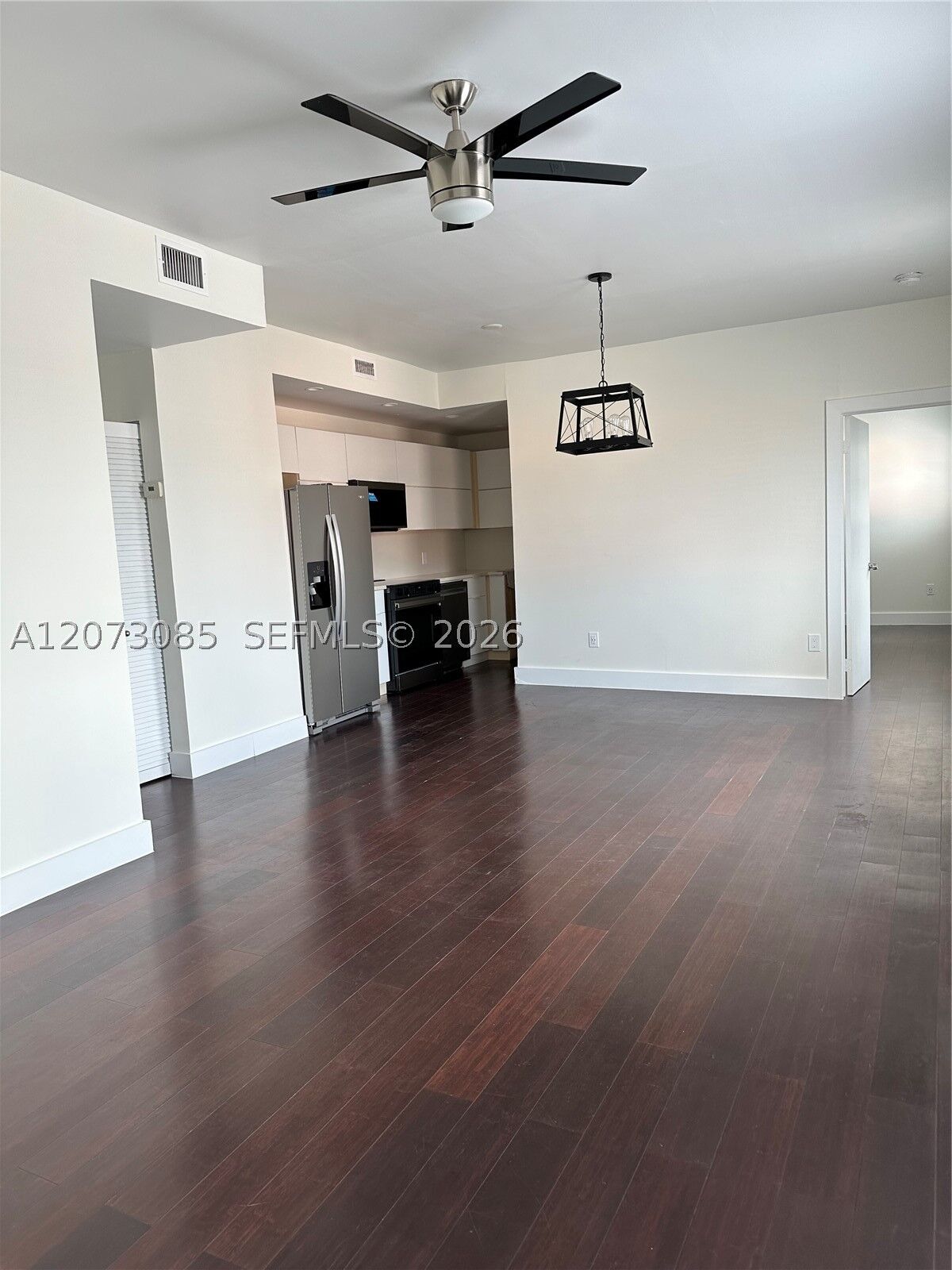Property Photo: 737 Jefferson Ave 303 FL 33139
