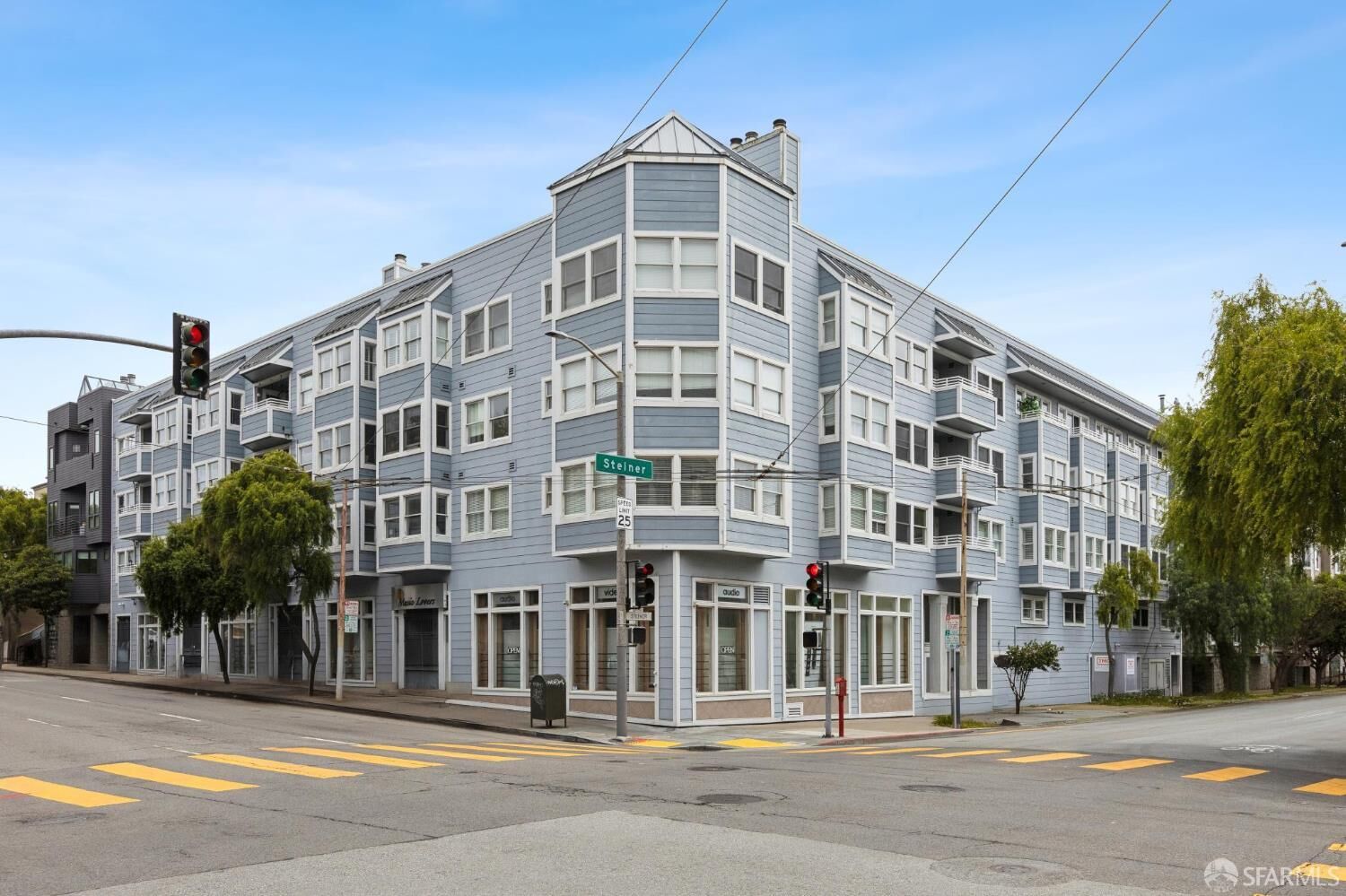 Property Photo:  1880 Steiner Street 401  CA 94115 