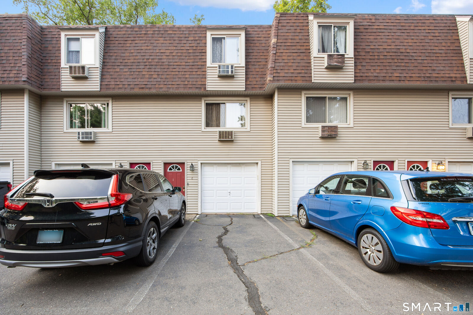 Property Photo:  1581 Meriden Waterbury Turnpike 6  CT 06489 