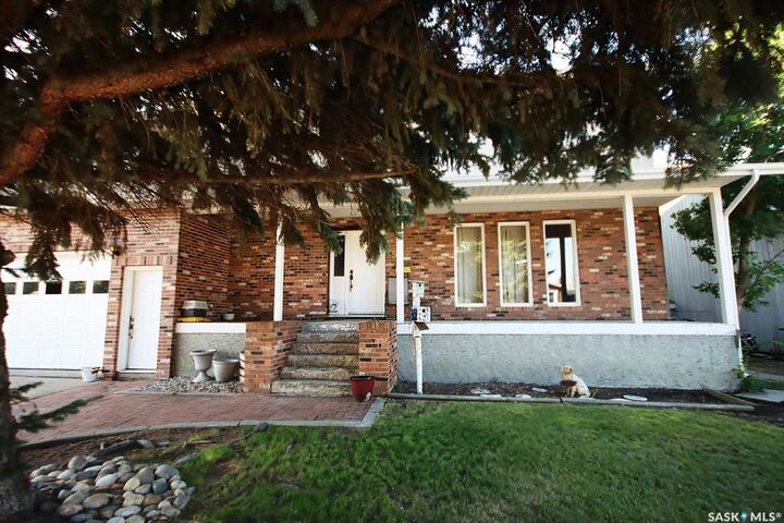 Property Photo: 506 Garrish Place SK S4A 2E5