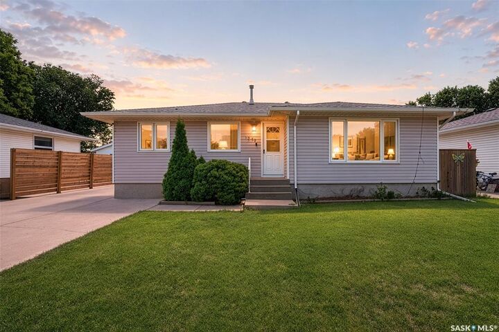Property Photo:  1249 Grace Street  SK S6H 3C6 
