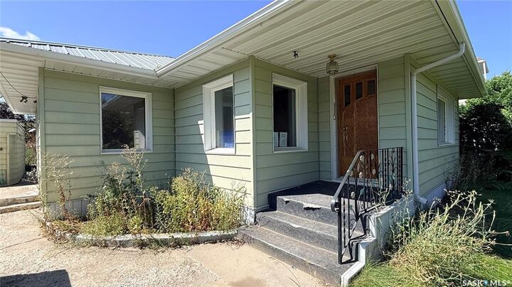 Property Photo: 1710 Third Street SK S4A 0S8