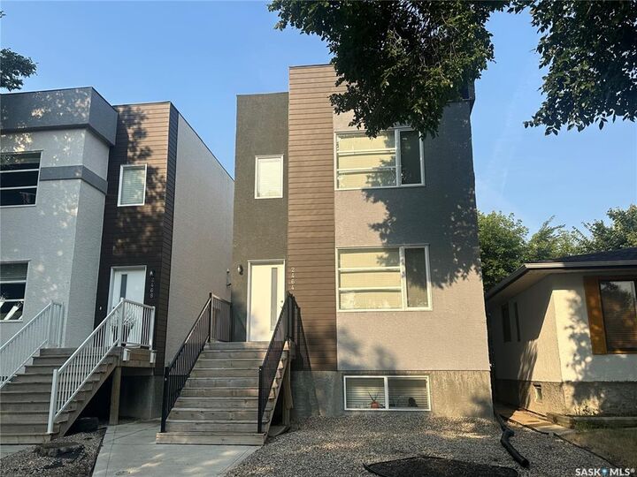 2464 Francis Street — photo 1