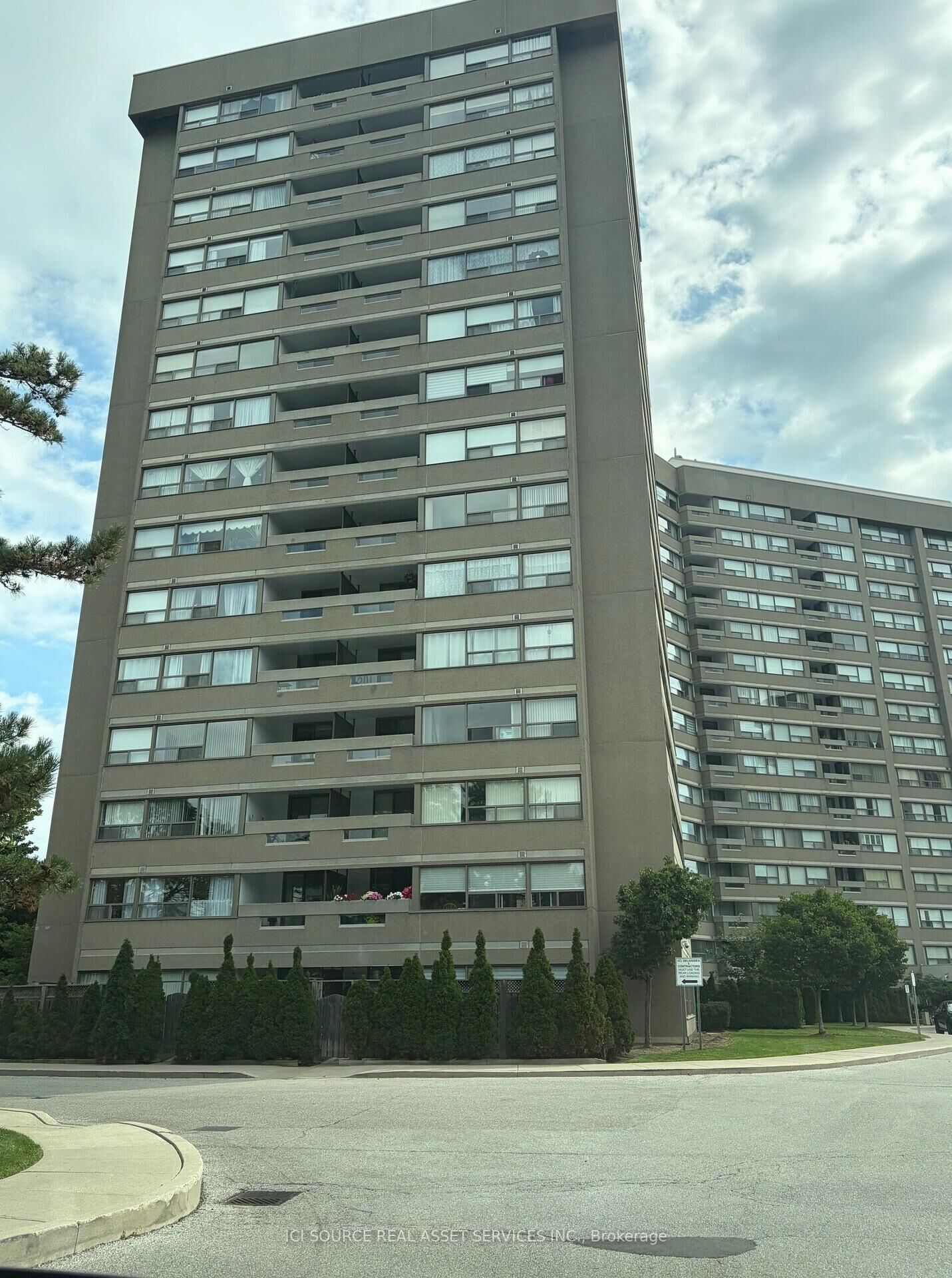 Property Photo: 475 The West Mall N/A 310 ON M9C 4Z3