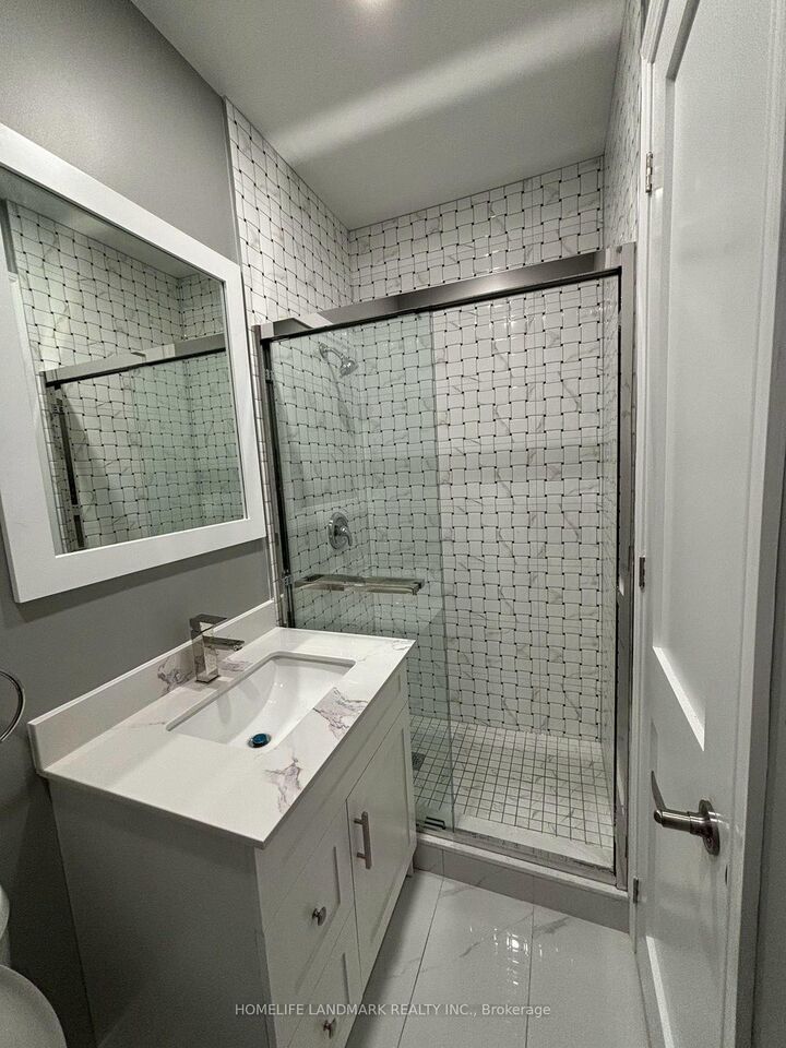 Property Photo:  271 Dunn Avenue 1B  ON M6K 1L9 