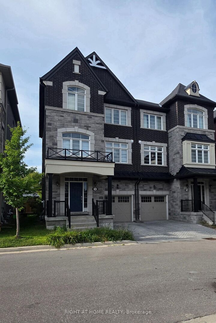 Property Photo: 12 Globemaster Lane ON L4E 1H3
