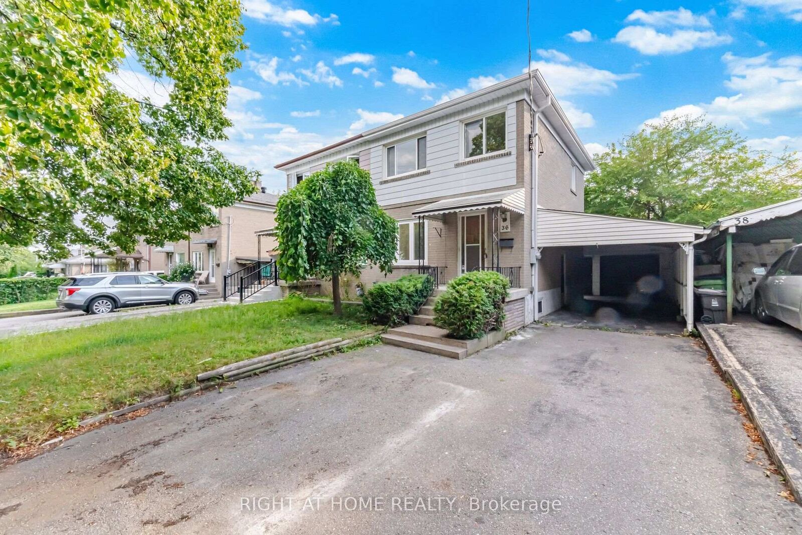 Property Photo: 36 Rushley Drive ON M1P 3S5