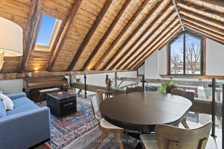 Property Photo: 4/6 Sifton Road ON K0E 1R0