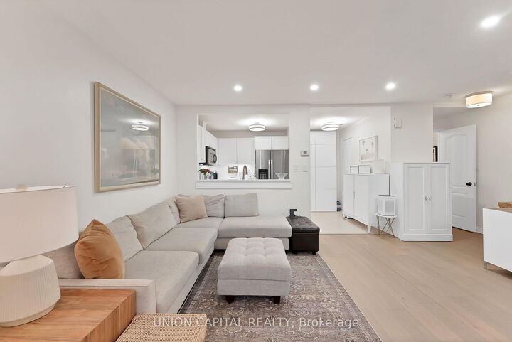 108 Finch Avenue W A3 — photo 1