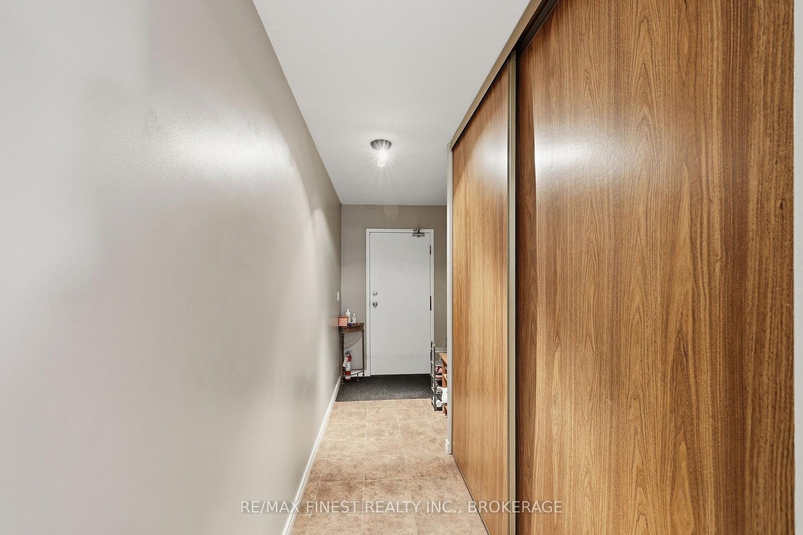 Property Photo: 17 Eldon Hall Place 414 ON K7M 7H5