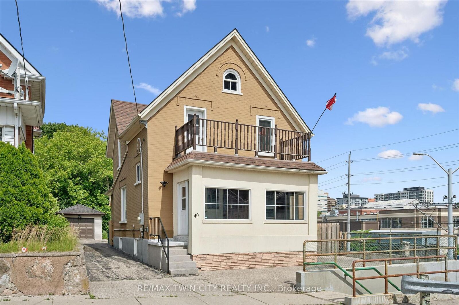 Property Photo: 40 Madison Avenue S ON N2G 3M5