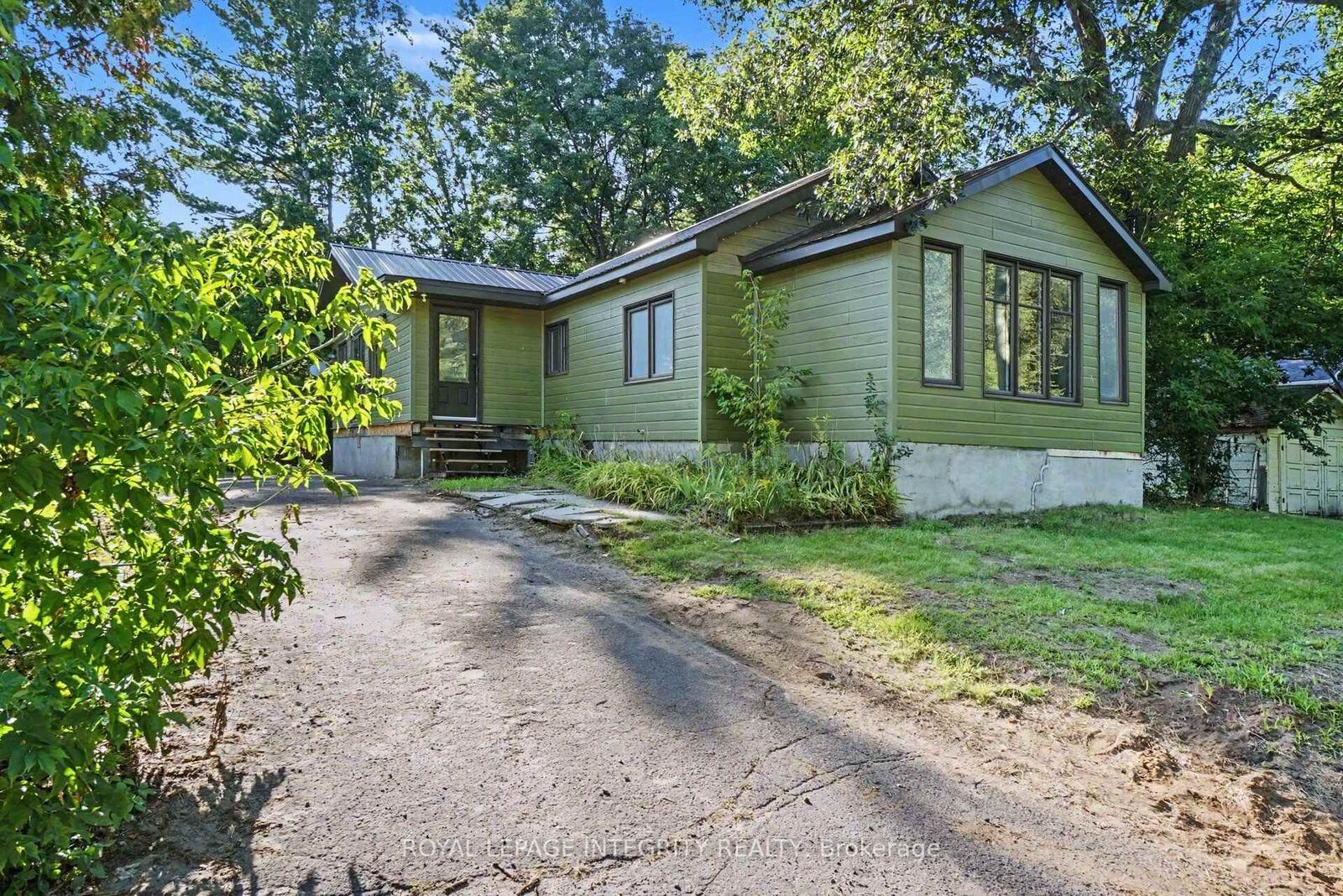 Property Photo:  357 Bayview Drive  ON K0A 3M0 