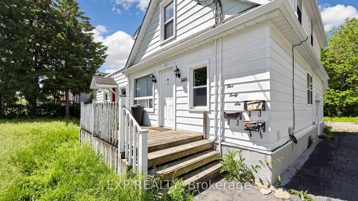 Property Photo: 546 Park Road S ON L1J 4J5