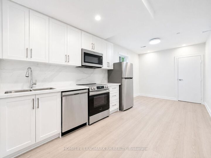 Property Photo: 414 Dundas Street W 201A ON M5T 1G7