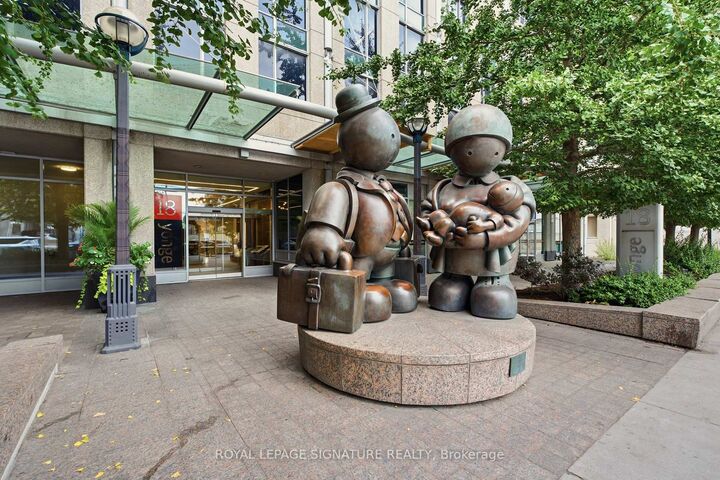 Property Photo: 18 Yonge Street 2011 ON M5E 1Z8