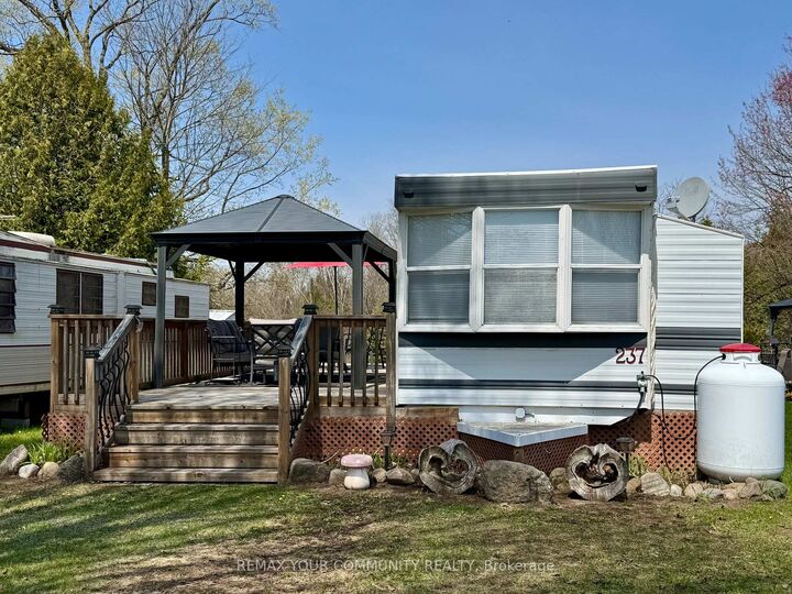 Property Photo:  285 Crydermans Side Road 237  ON L0E 1A0 