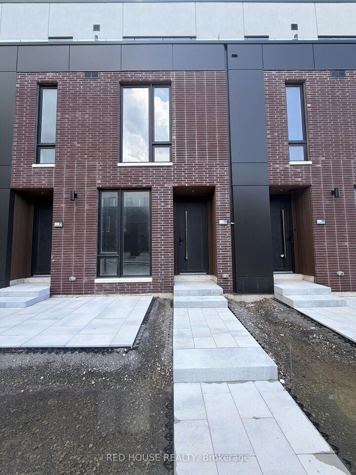 Property Photo:  73 Everett Common  ON L2P 0H1 