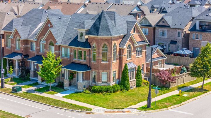 Property Photo: 177 East's Corners Boulevard ON L4H 3Z9