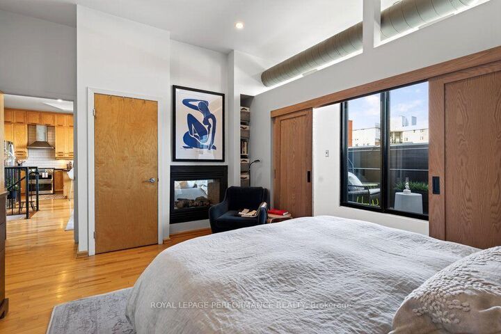 Property Photo: 255 Argyle Avenue Ph4 &Amp Ph6 ON K2P 2N7