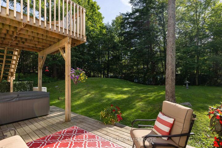 Property Photo:  820 Manitoba Street  ON P1L 0K8 