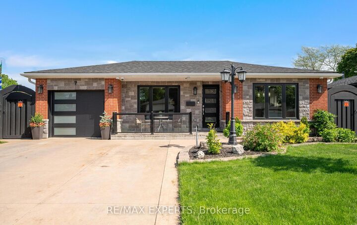 Property Photo: 7 Goodwood Road ON L6S 1C4