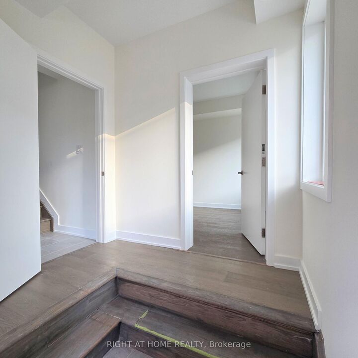 Property Photo: 137 Frederick Tisdale Drive #Upper Unit ON M3K 2B8