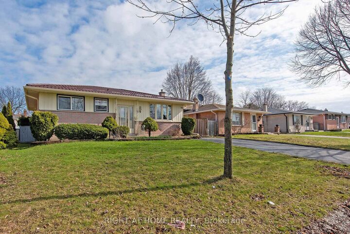 Property Photo:  69 Alayne Crescent  ON N6E 2A2 
