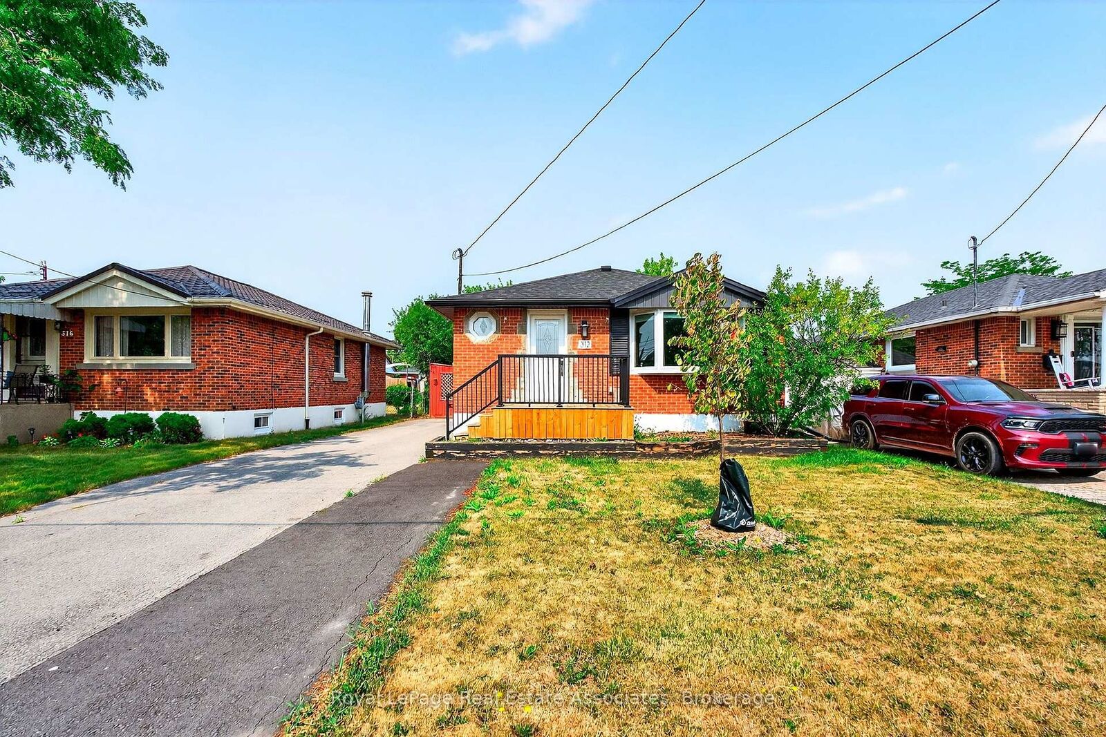 Property Photo: 312 East 45th Street Upper ON L8T 3K8