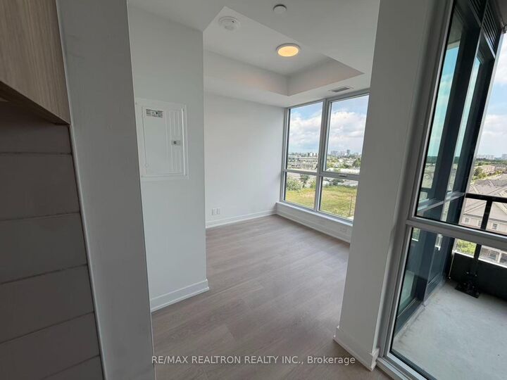 Property Photo:  20 Deans Drive 720  ON M1L 0J7 