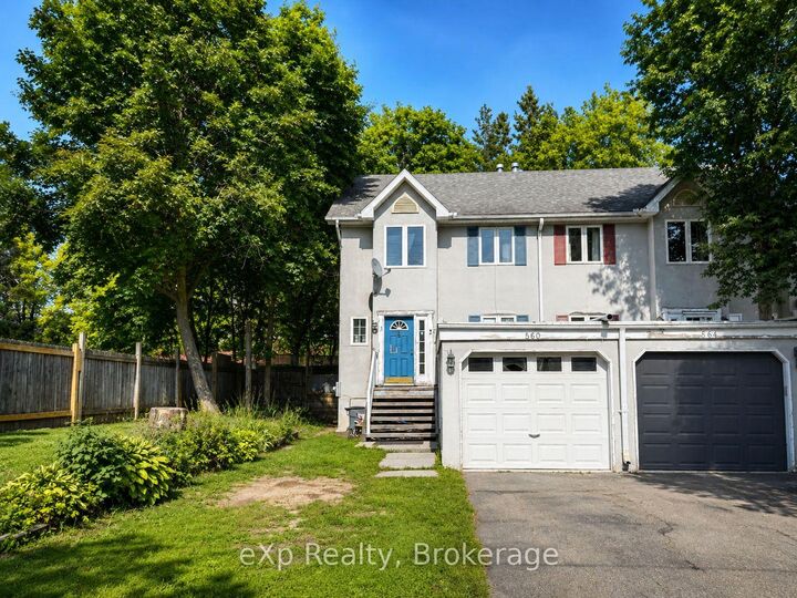 560 John Street S — photo 1